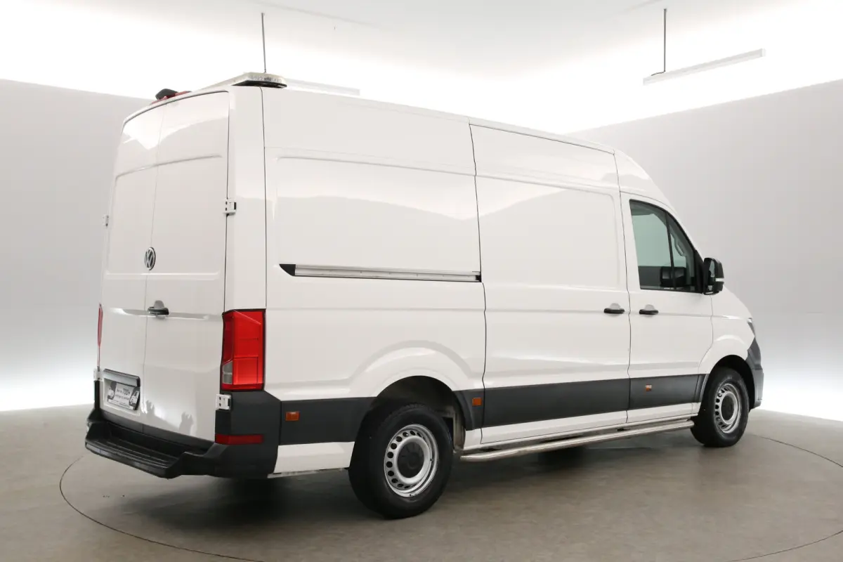 2.0 TDI L3H3 140PK | Airco | Cruise | Camera | Carplay | Stoelverw. | Zwaailamp | Parkeersens.