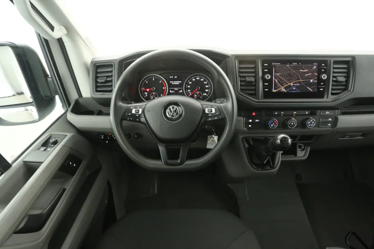 2.0 TDI L3H3 140PK | Airco | Cruise | Camera | Carplay | Stoelverw. | Zwaailamp | Parkeersens.