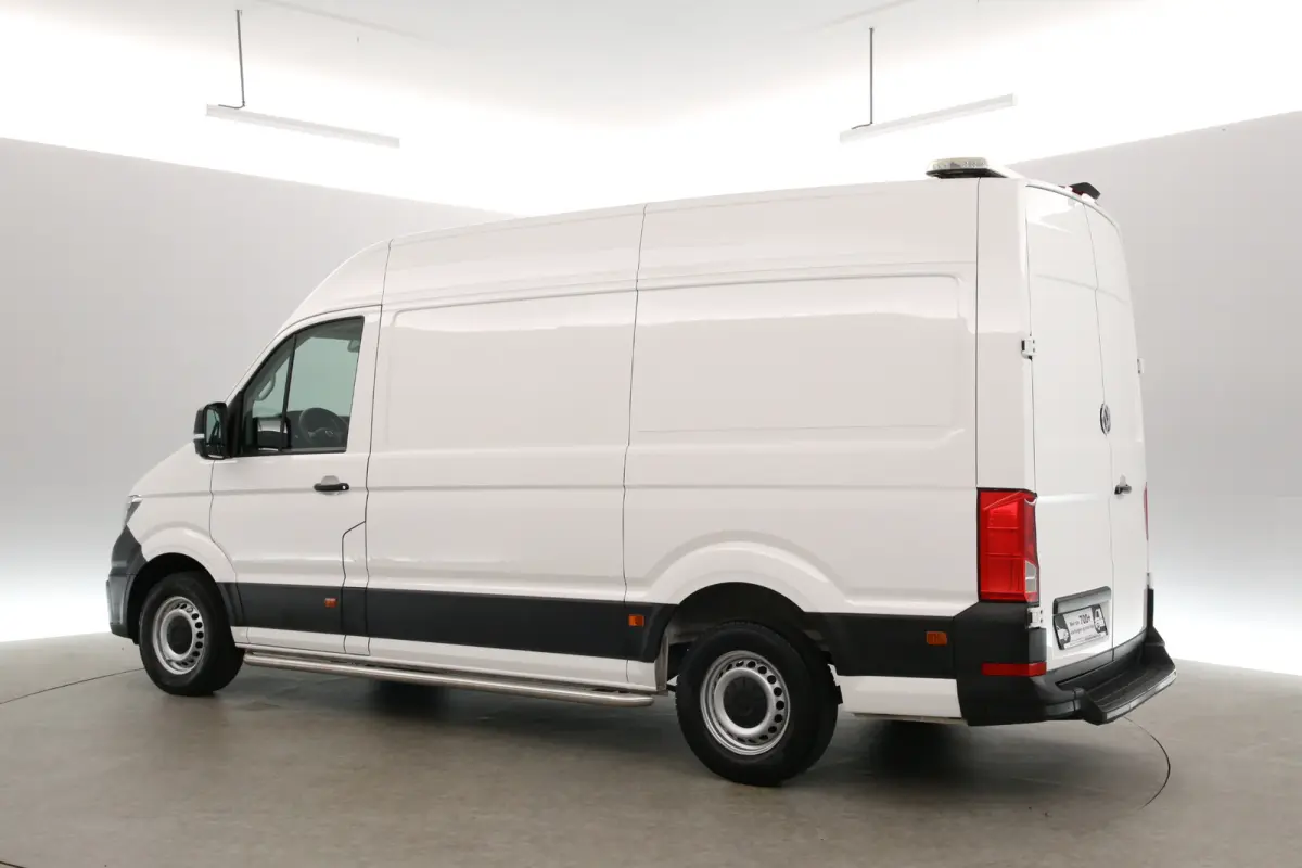 2.0 TDI L3H3 140PK | Airco | Cruise | Camera | Carplay | Stoelverw. | Zwaailamp | Parkeersens.