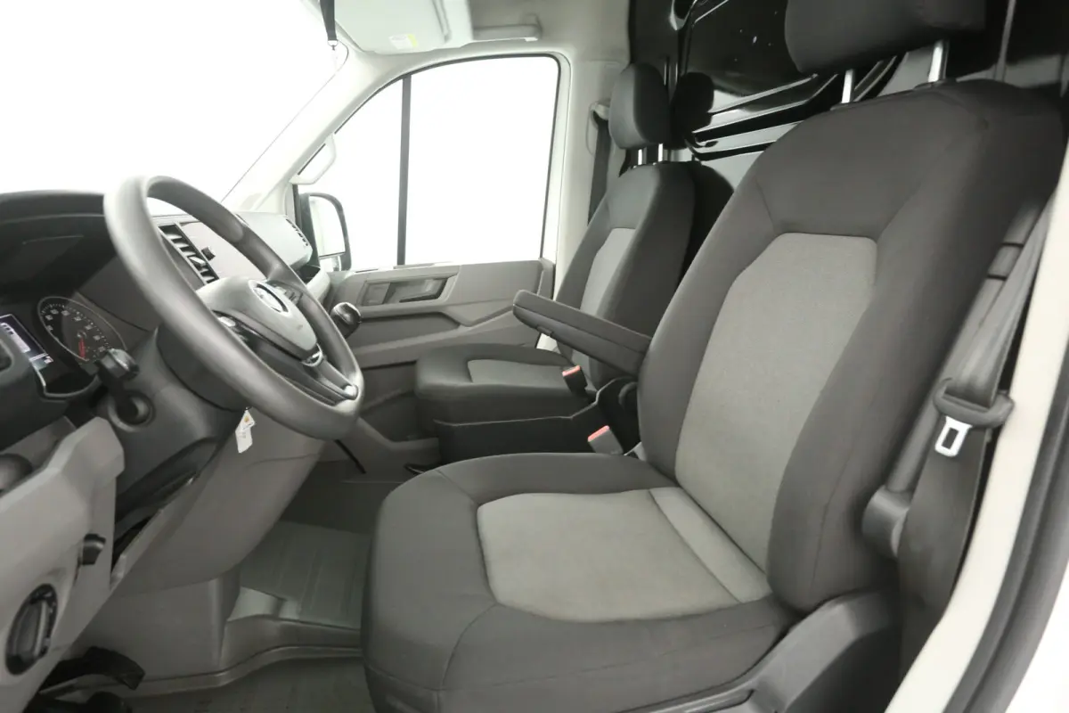 2.0 TDI L3H3 140PK | Airco | Cruise | Camera | Carplay | Stoelverw. | Zwaailamp | Parkeersens.