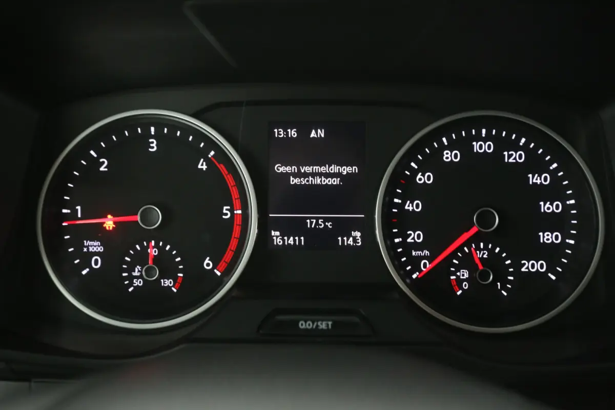 2.0 TDI L3H3 140PK | Airco | Cruise | Camera | Carplay | Stoelverw. | Zwaailamp | Parkeersens.