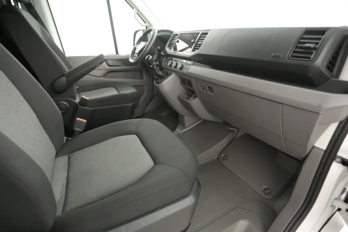 2.0 TDI L3H3 140PK | Airco | Cruise | Camera | Carplay | Stoelverw. | Zwaailamp | Parkeersens.
