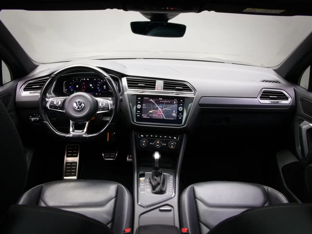 1.5 TSI ACT Highline Business R-Line (PANO, TREKHAAK, ADAPTIVE CRUISE, APPLE CARPLAY/ANDROID AUTO, 360 CAMERA)
