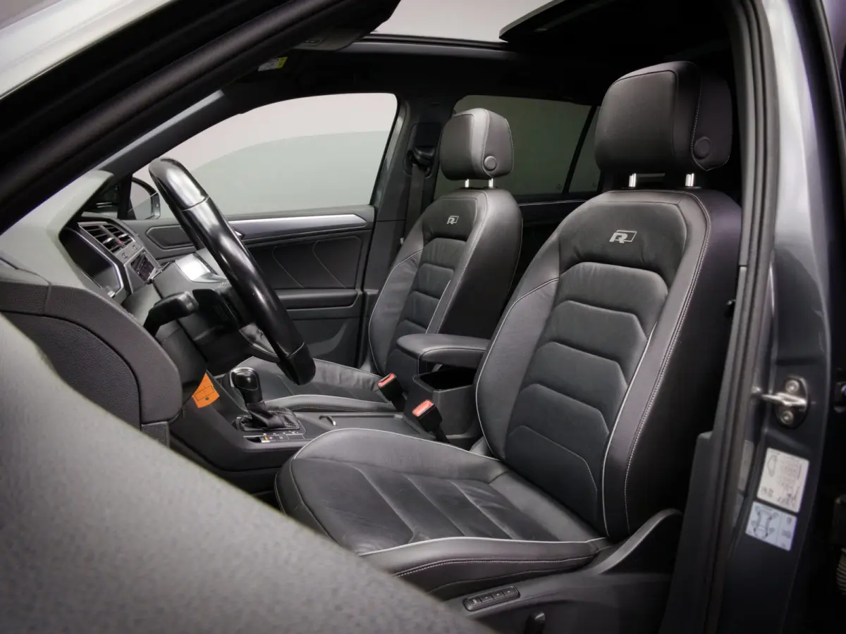 1.5 TSI ACT Highline Business R-Line (PANO, TREKHAAK, ADAPTIVE CRUISE, APPLE CARPLAY/ANDROID AUTO, 360 CAMERA)
