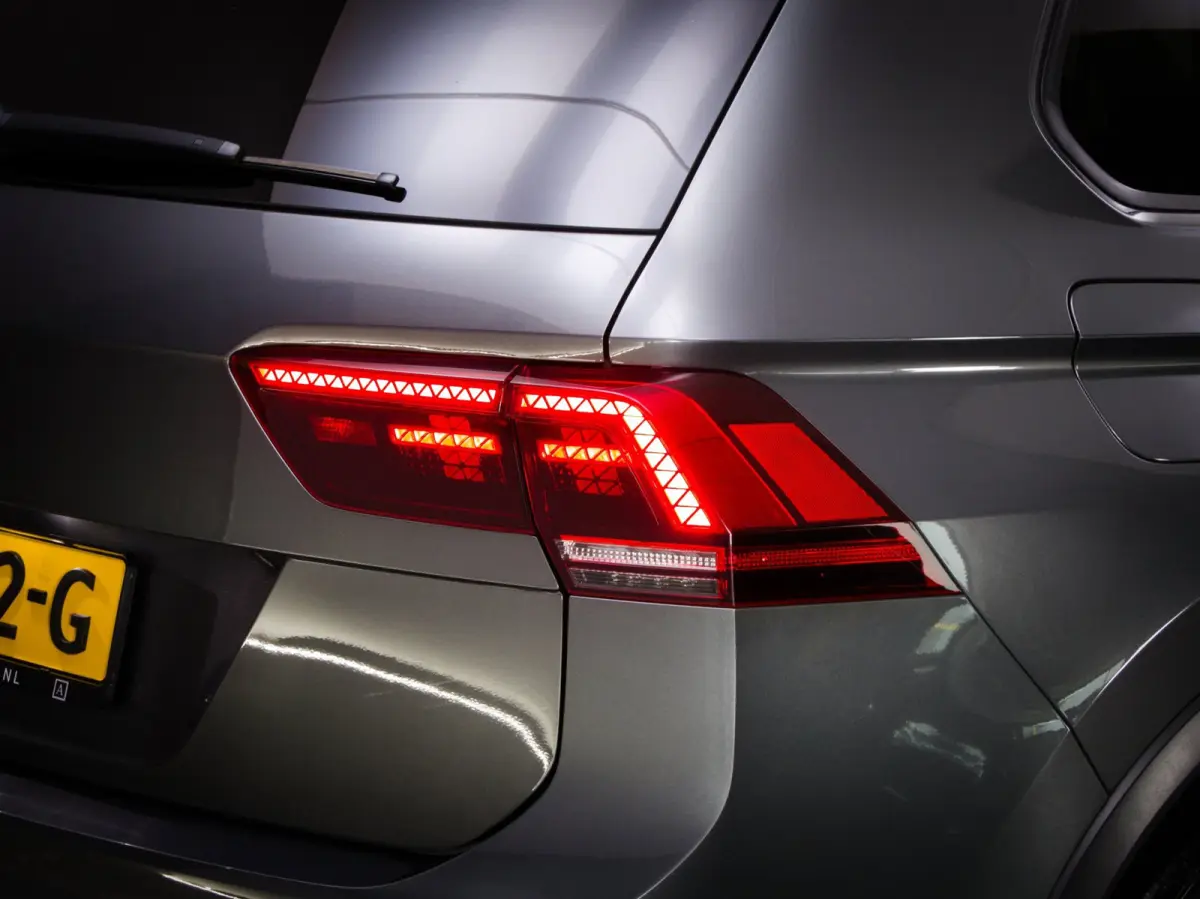 1.5 TSI ACT Highline Business R-Line (PANO, TREKHAAK, ADAPTIVE CRUISE, APPLE CARPLAY/ANDROID AUTO, 360 CAMERA)
