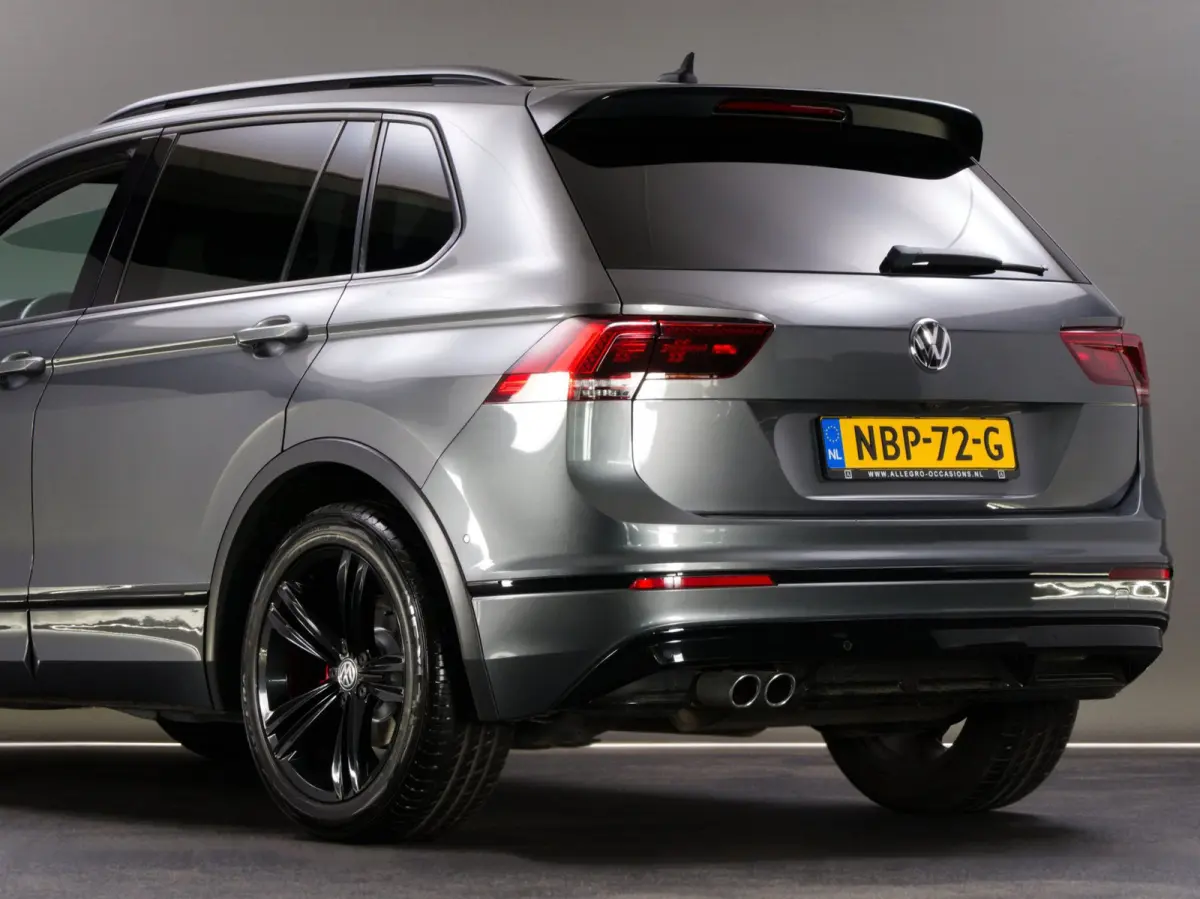 1.5 TSI ACT Highline Business R-Line (PANO, TREKHAAK, ADAPTIVE CRUISE, APPLE CARPLAY/ANDROID AUTO, 360 CAMERA)