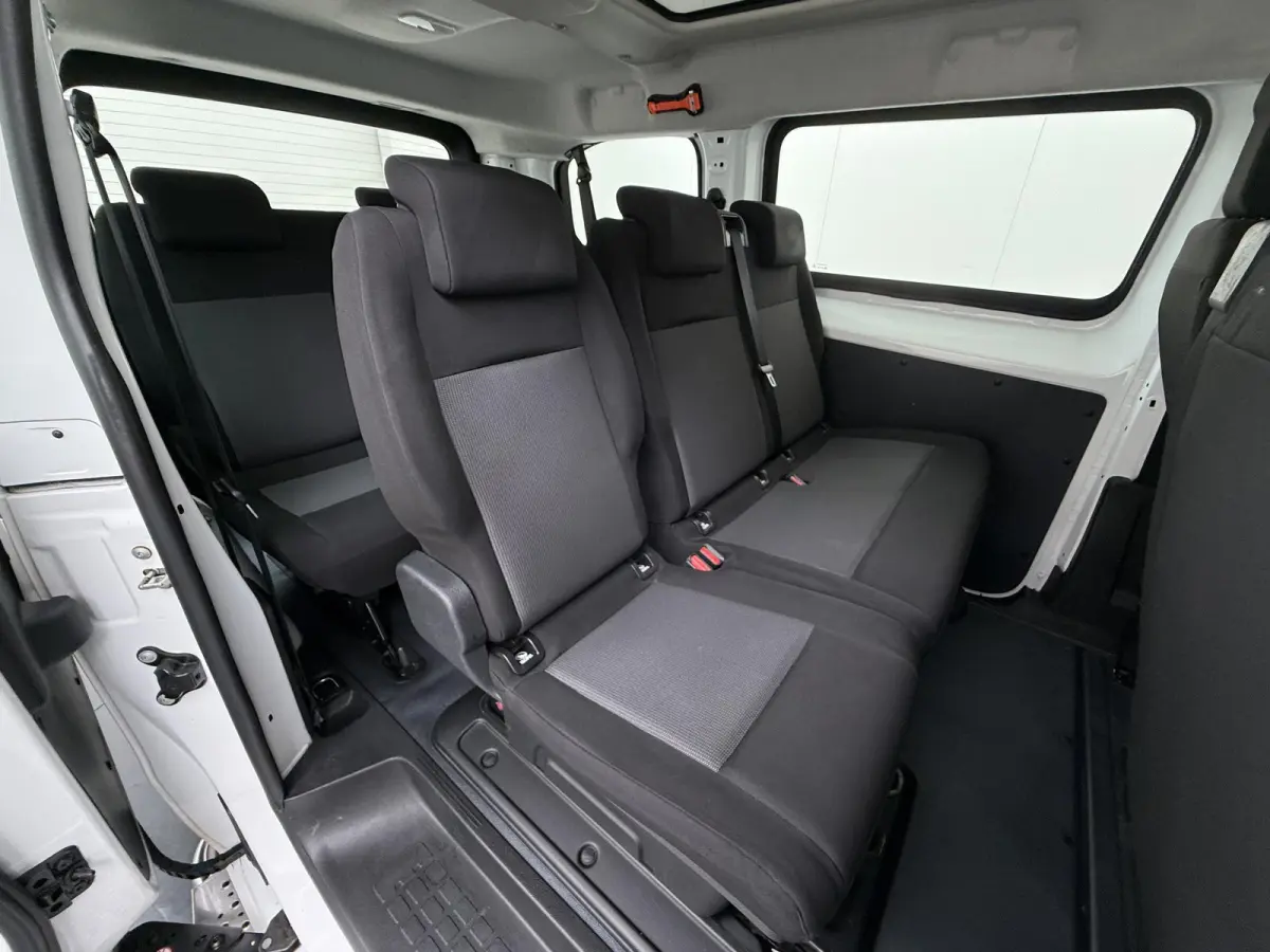 L2H1 75 kWh | 9 persoons | Cruise control