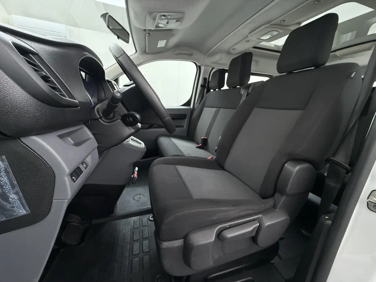 L2H1 75 kWh | 9 persoons | Cruise control