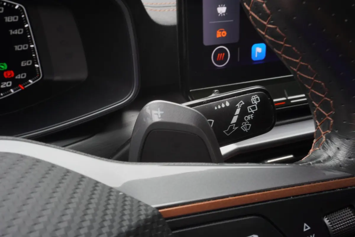 1.4 e-Hybrid VZ Performance Automaat | Carplay | Vol opties | Elek.pakket | Dealerauto | Inruil mogelijk