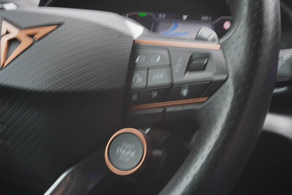 1.4 e-Hybrid VZ Performance Automaat | Carplay | Vol opties | Elek.pakket | Dealerauto | Inruil mogelijk