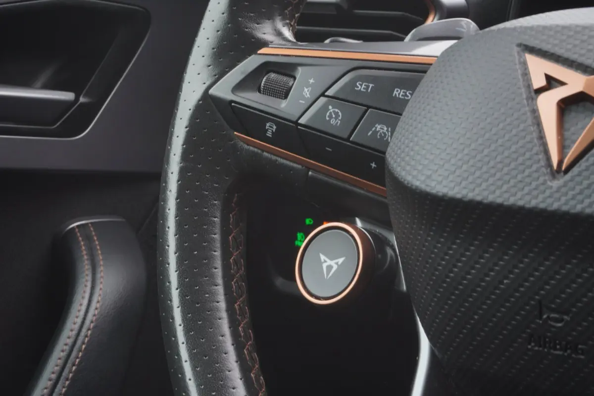 1.4 e-Hybrid VZ Performance Automaat | Carplay | Vol opties | Elek.pakket | Dealerauto | Inruil mogelijk