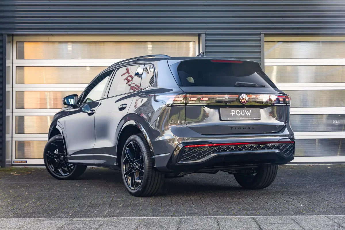 1.5 eHybrid 272pk R-Line Edition | 20" Velgen | Panoramadak