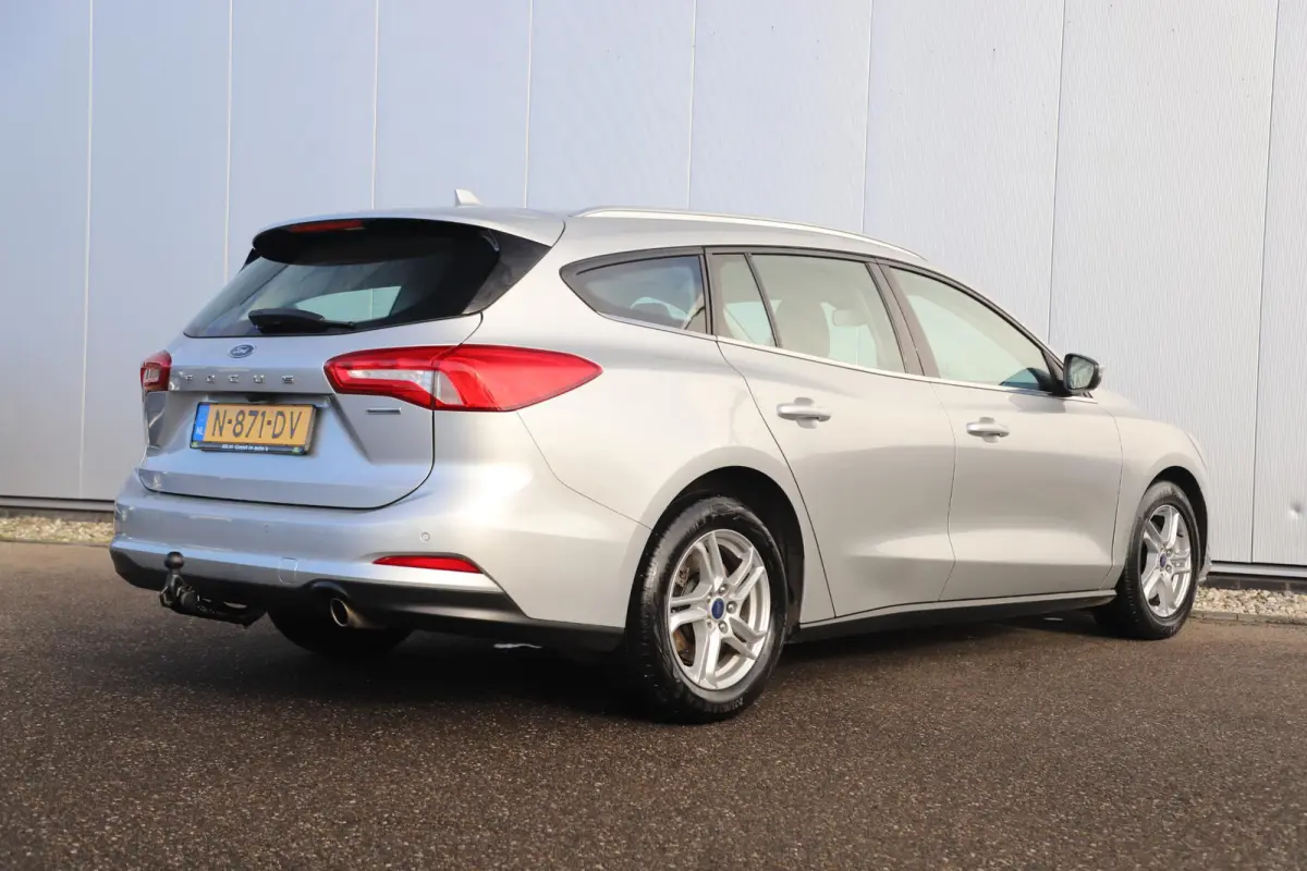1.0 EcoBoost Hybrid Trend Edition Business 125PK Trekhaak Navigatie Achteruitrijcamera Virtual Cockpit Carplay Climate Cruise Control