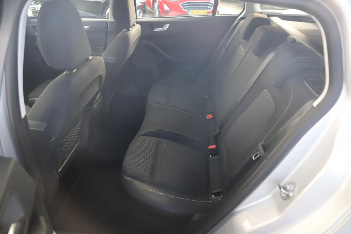 1.0 EcoBoost Hybrid Trend Edition Business 125PK Trekhaak Navigatie Achteruitrijcamera Virtual Cockpit Carplay Climate Cruise Control