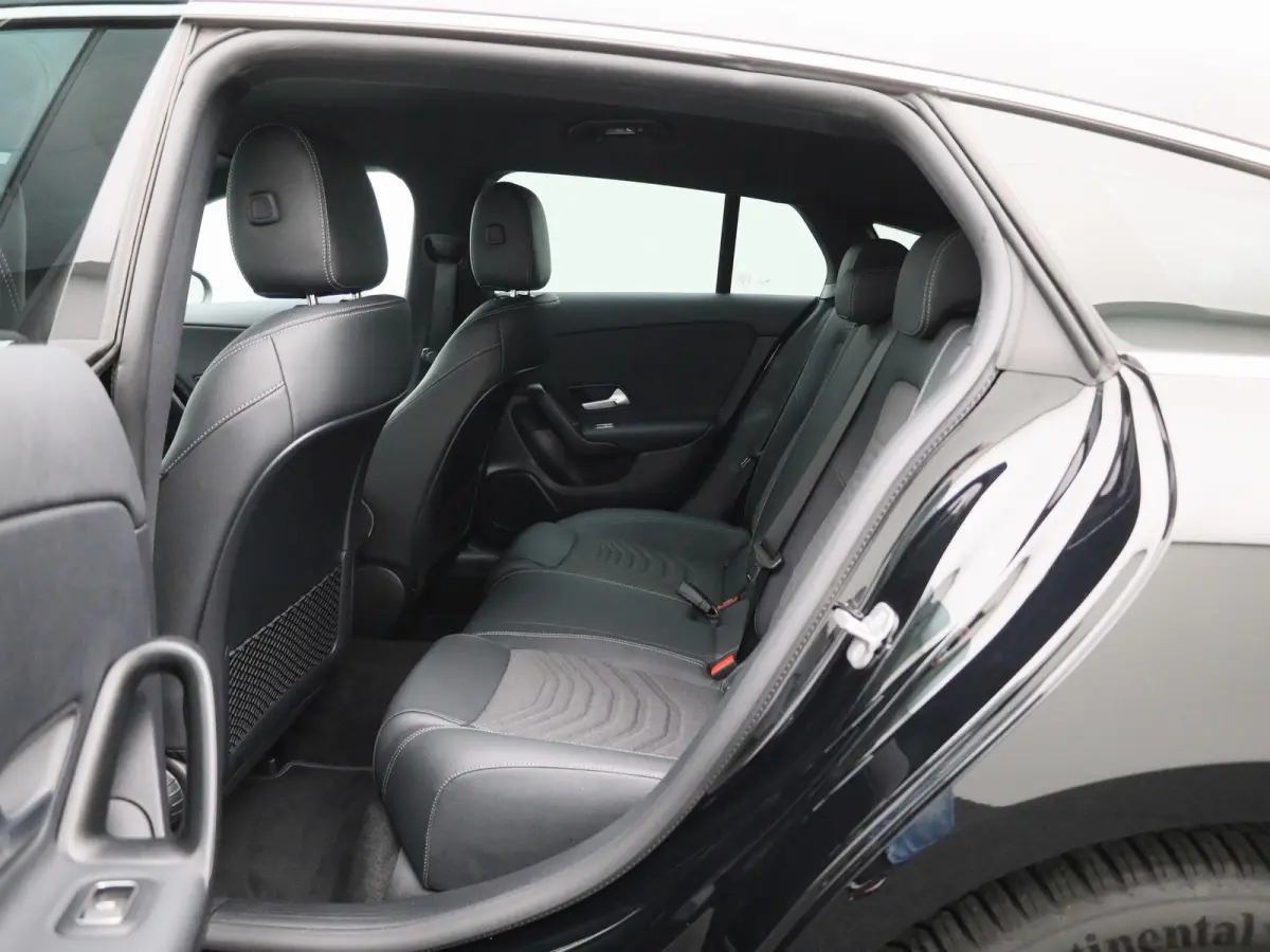 250 e Star Edition | ACC | Achteruitrijcamera | Stoelverwarming | Climate Control | Keyless |