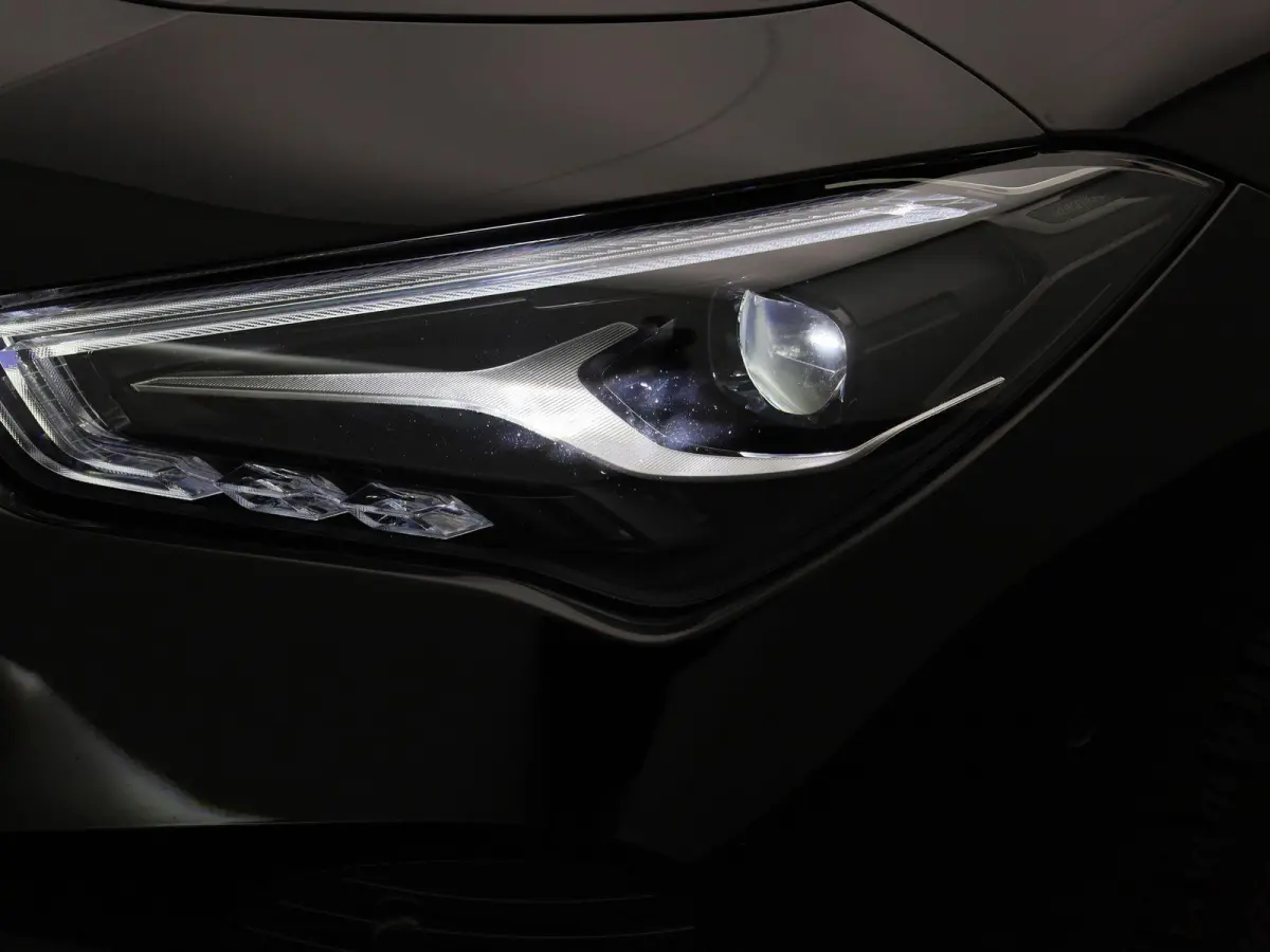 250 e Star Edition | ACC | Achteruitrijcamera | Stoelverwarming | Climate Control | Keyless |