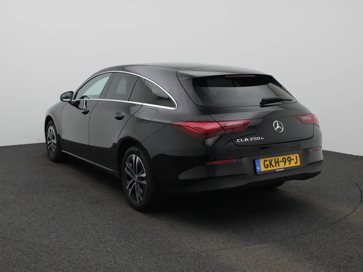 250 e Star Edition | ACC | Achteruitrijcamera | Stoelverwarming | Climate Control | Keyless |