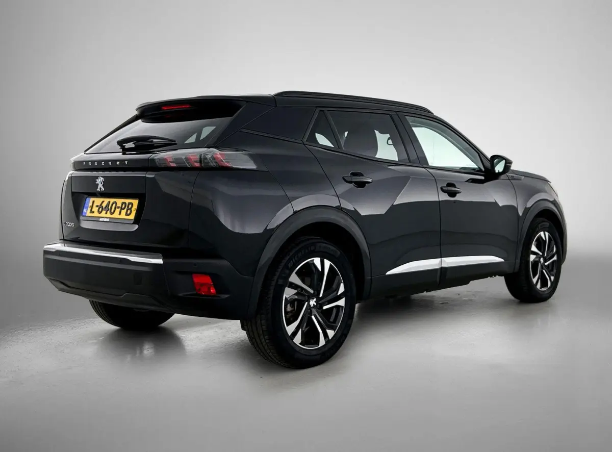 SUV EV Allure Pack 50 kWh 136pk | Accu 91% | Navigatie | Achteruitrijcamera | 3D Cockpit | Climate Control | Cruise Control | Parkeersensoren | Stoelverwarming | Keyless start | Bluetooth | 