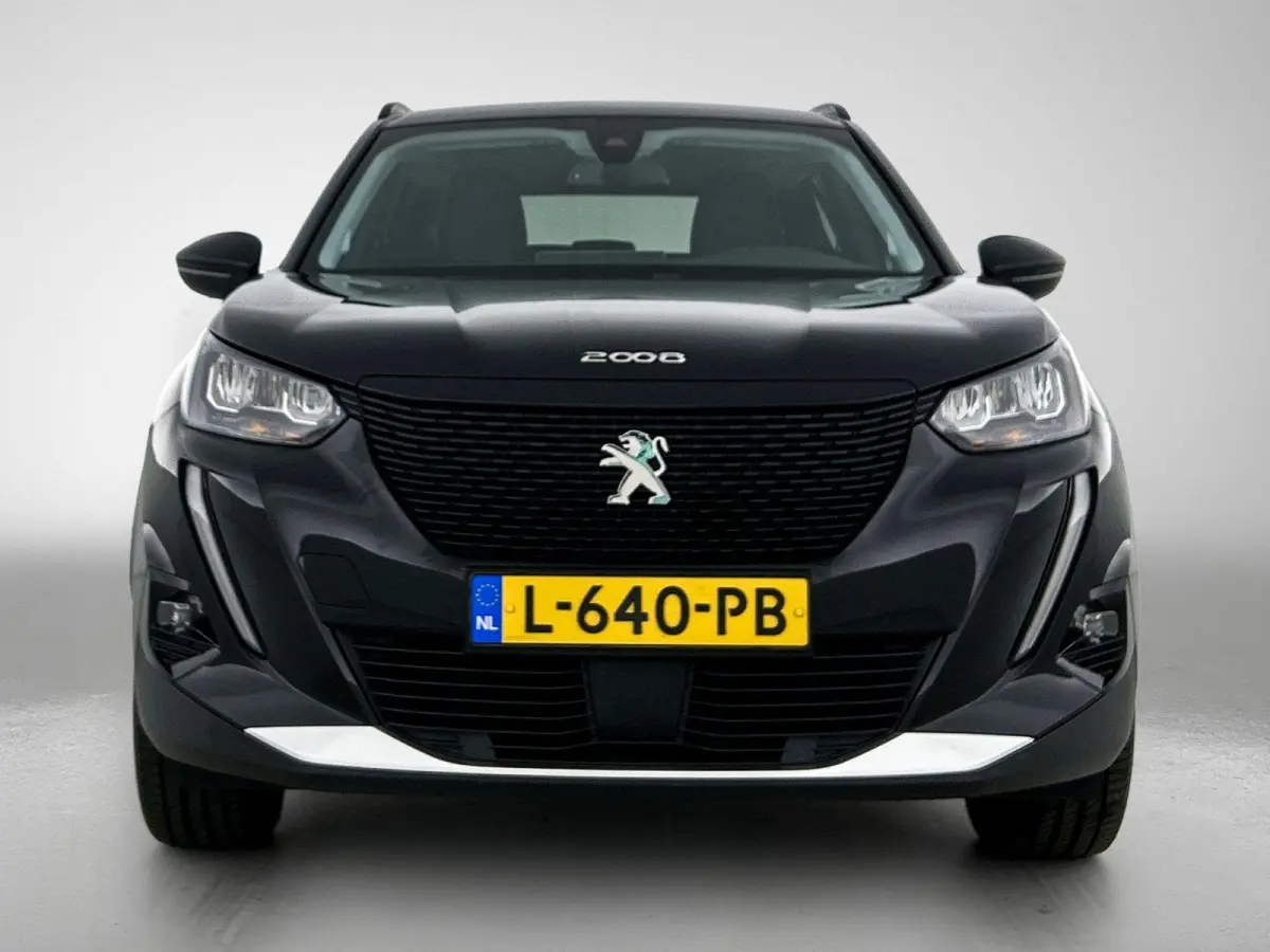 SUV EV Allure Pack 50 kWh 136pk | Accu 91% | Navigatie | Achteruitrijcamera | 3D Cockpit | Climate Control | Cruise Control | Parkeersensoren | Stoelverwarming | Keyless start | Bluetooth | 