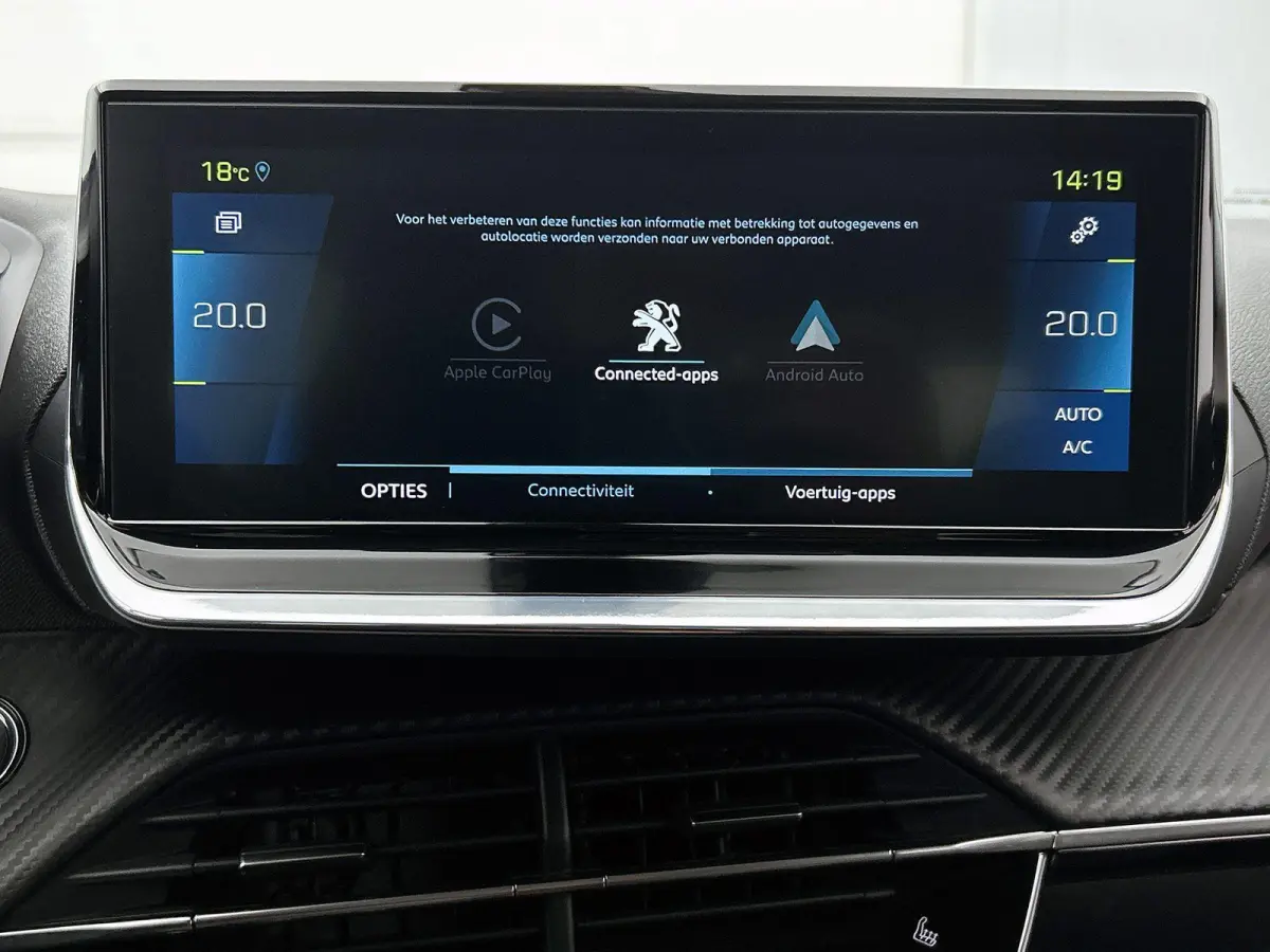 SUV EV Allure Pack 50 kWh 136pk | Accu 91% | Navigatie | Achteruitrijcamera | 3D Cockpit | Climate Control | Cruise Control | Parkeersensoren | Stoelverwarming | Keyless start | Bluetooth | 