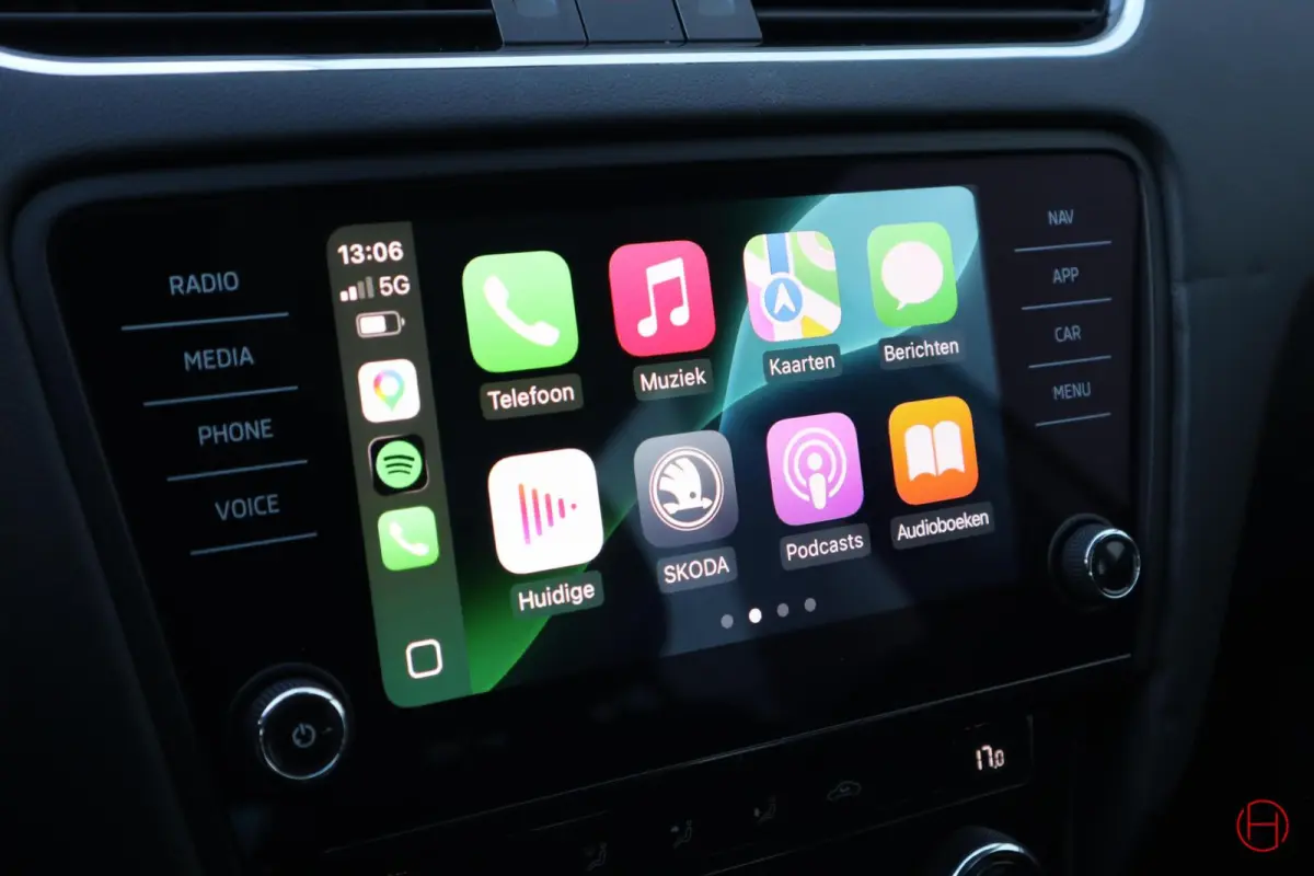 1.0 TSI DSG AUTOMAAT / Camera / CarPlay / Cruise