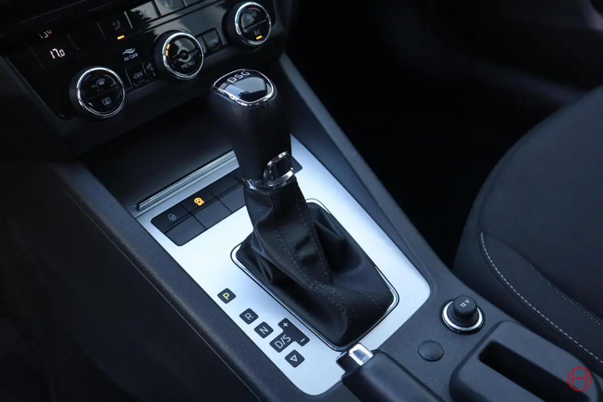 1.0 TSI DSG AUTOMAAT / Camera / CarPlay / Cruise