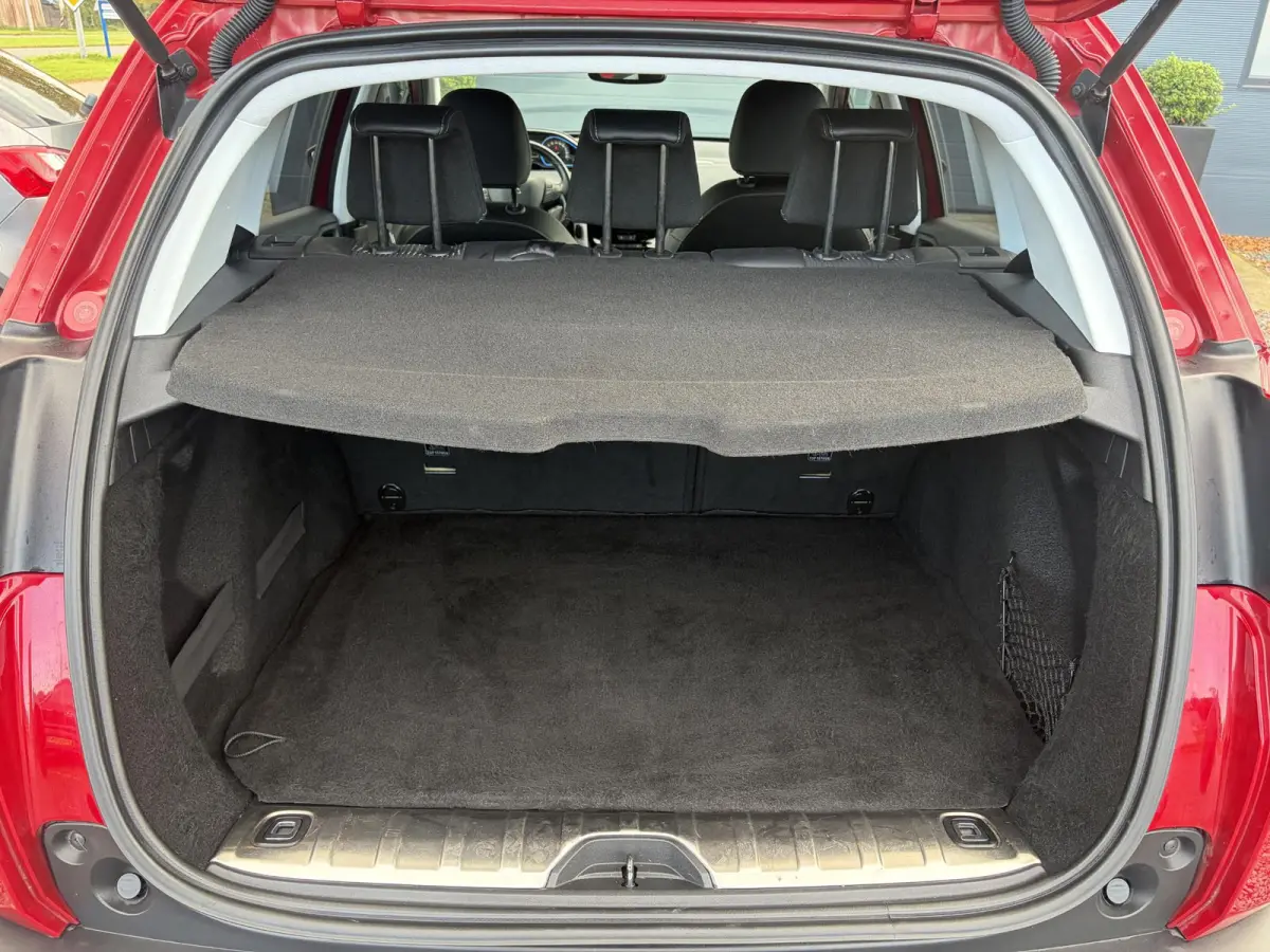 1.2 PureTech Allure ✓2e Eigenaar✓110pk✓D-riem vv in 03-2024✓Carplay✓Halfleder✓Navi✓Clima✓Cruise✓Lm velgen✓Pdc✓N.A.P✓Apk tot 04-2027