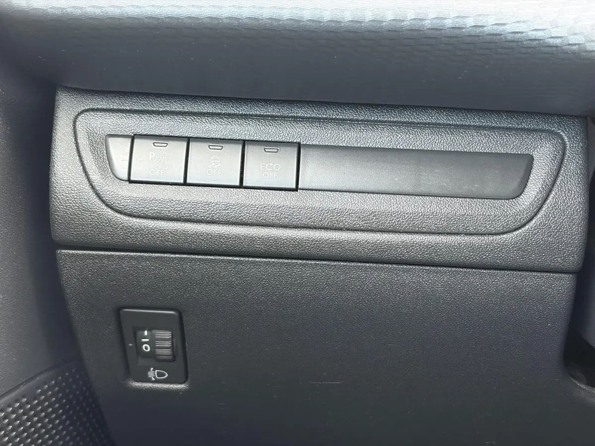 1.2 PureTech Allure ✓2e Eigenaar✓110pk✓D-riem vv in 03-2024✓Carplay✓Halfleder✓Navi✓Clima✓Cruise✓Lm velgen✓Pdc✓N.A.P✓Apk tot 04-2027
