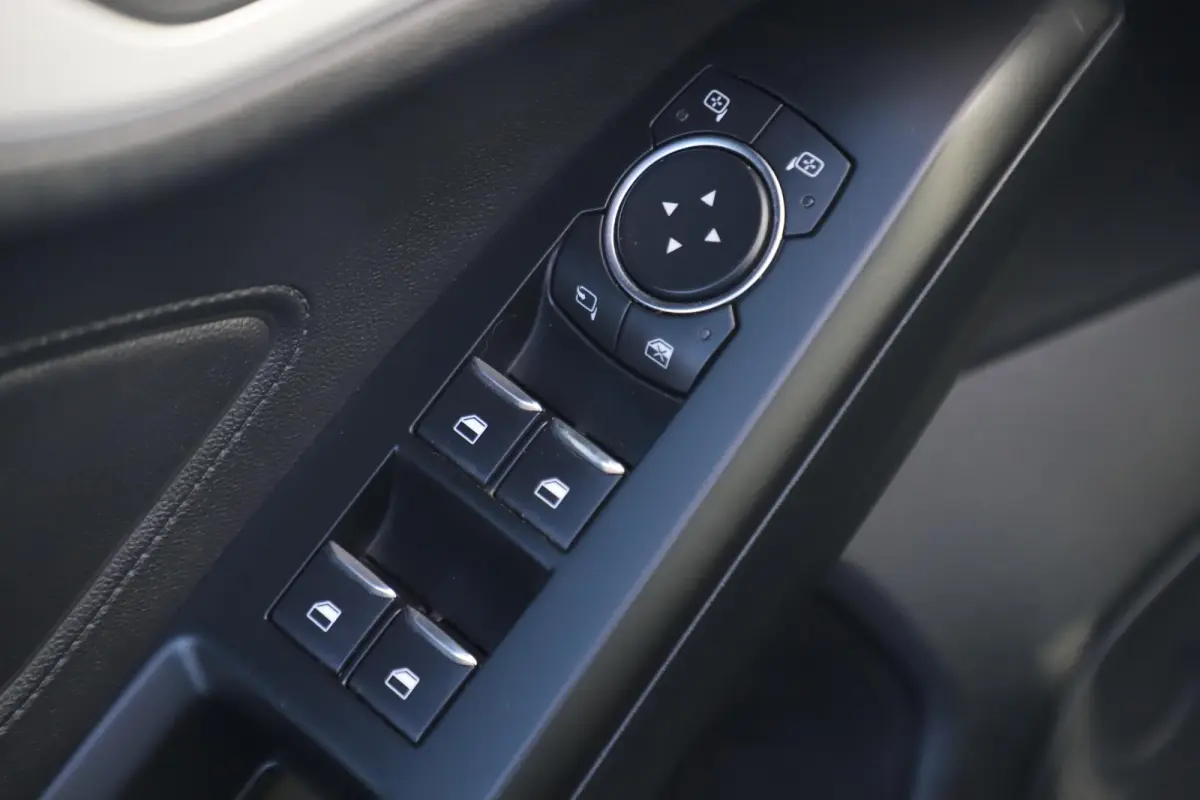 1.0 EcoBoost Trend Edition Business 101PK Trekhaak Navigatie LMV Navigatie Carplay Climate Cruise Control Parkeersensor