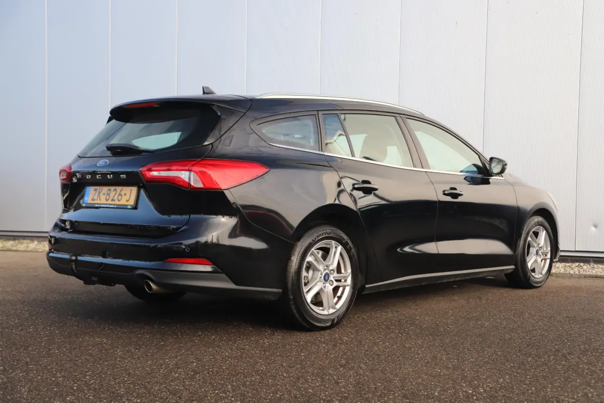 1.0 EcoBoost Trend Edition Business 101PK Trekhaak Navigatie LMV Navigatie Carplay Climate Cruise Control Parkeersensor