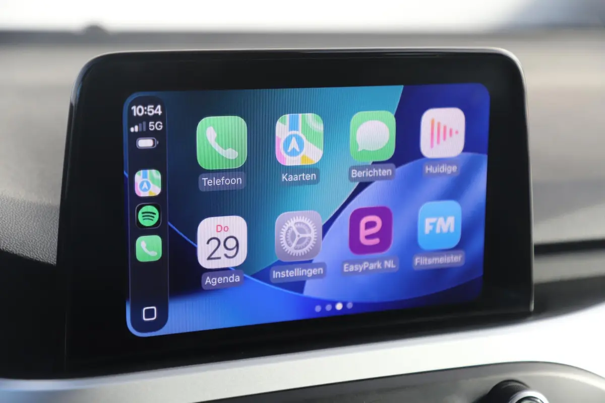 1.0 EcoBoost Trend Edition Business 101PK Trekhaak Navigatie LMV Navigatie Carplay Climate Cruise Control Parkeersensor