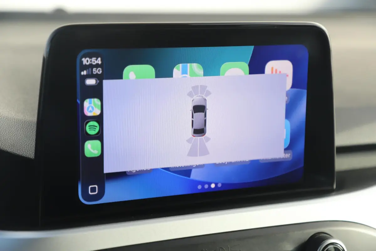 1.0 EcoBoost Trend Edition Business 101PK Trekhaak Navigatie LMV Navigatie Carplay Climate Cruise Control Parkeersensor