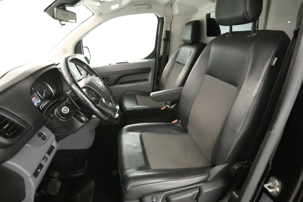 2.0D L2H1 177PK | Marge | Automaat | Clima | Camera | Carplay | Cruise | HUD | Trekhaak | 2xSchuifdeur