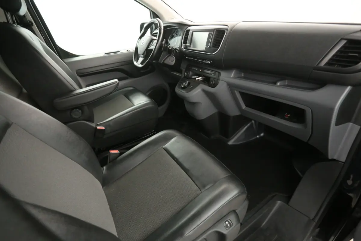 2.0D L2H1 177PK | Marge | Automaat | Clima | Camera | Carplay | Cruise | HUD | Trekhaak | 2xSchuifdeur