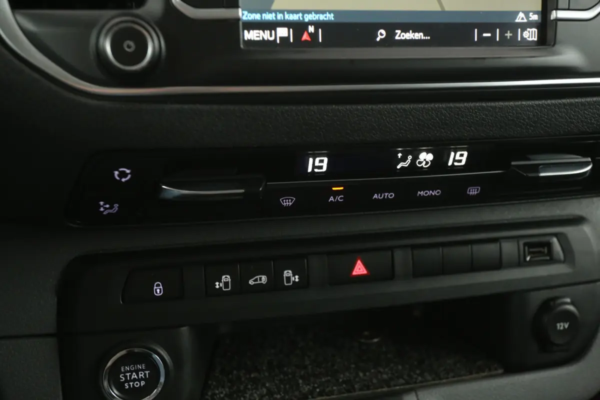 2.0D L2H1 177PK | Marge | Automaat | Clima | Camera | Carplay | Cruise | HUD | Trekhaak | 2xSchuifdeur