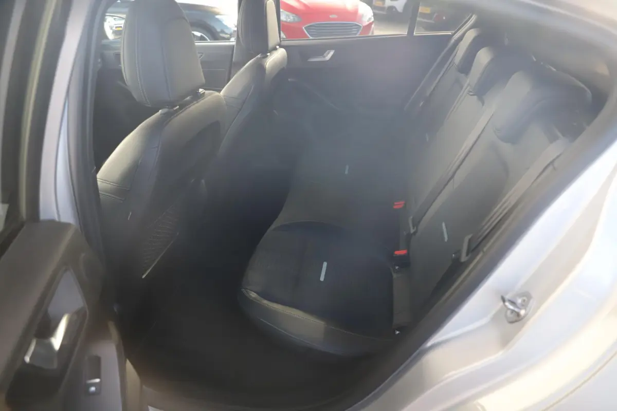 1.0 EcoBoost Hybrid Active X Business 155PK Trekhaak Navigatie Achteruitrijcamera Virtual Cockpit Carplay Climate Cruise Control Stuur & Stoelverwarming