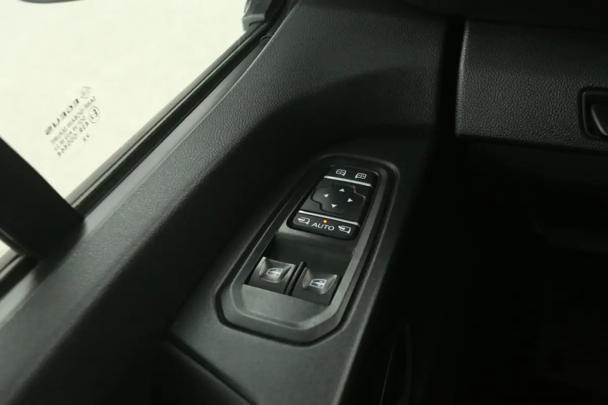 2.0 DCI L2H1 | Airco | Cruise | Camera | 3 Zits | Trekhaak | LED