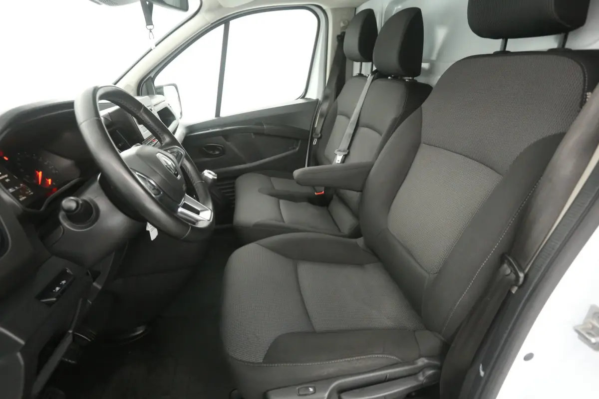 2.0 DCI L2H1 | Airco | Cruise | Camera | 3 Zits | Trekhaak | LED