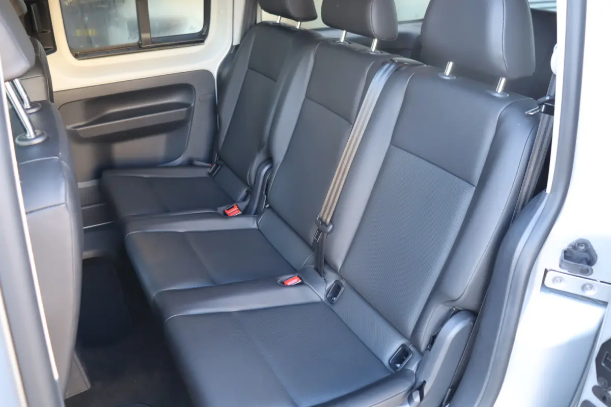 Maxi 1.4 TSI Trendline 7p , Carplay, Camera, Automaat, Trekhaak, Cruise Control, PDC A, Stoelverwarming, Prijs Is Rijklaar Inclusief 6 Maanden Garantie