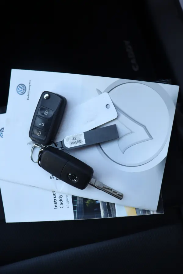 Maxi 1.4 TSI Trendline 7p , Carplay, Camera, Automaat, Trekhaak, Cruise Control, PDC A, Stoelverwarming, Prijs Is Rijklaar Inclusief 6 Maanden Garantie