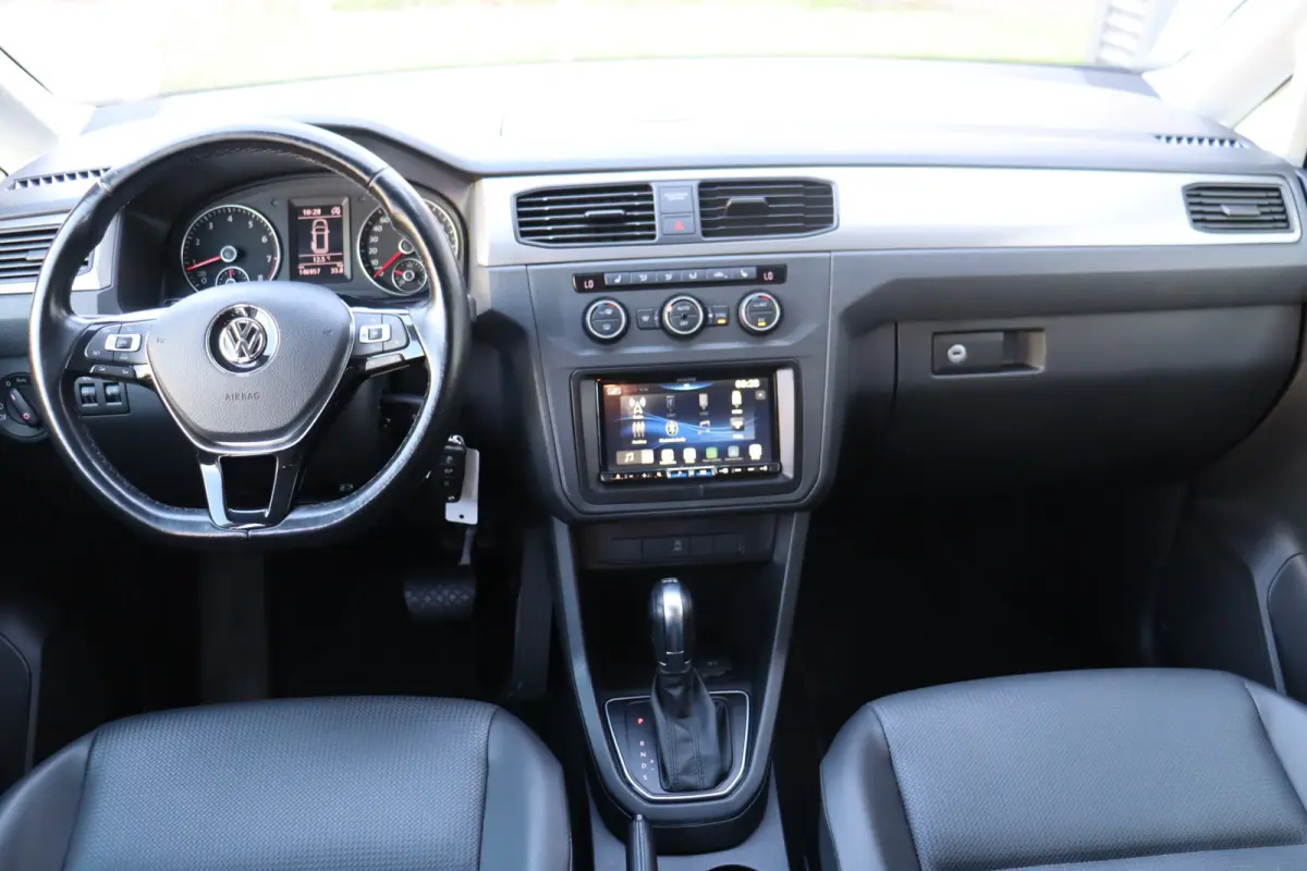 Maxi 1.4 TSI Trendline 7p , Carplay, Camera, Automaat, Trekhaak, Cruise Control, PDC A, Stoelverwarming, Prijs Is Rijklaar Inclusief 6 Maanden Garantie