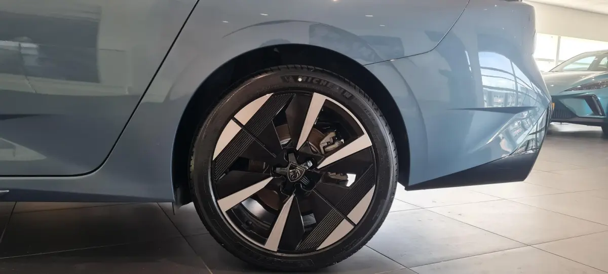 1.6 Plug-in Hybrid 195 GT | APPLE CARPLAY & ANDROID AUTO | 360 CAMERA | PANORAMA DAK |