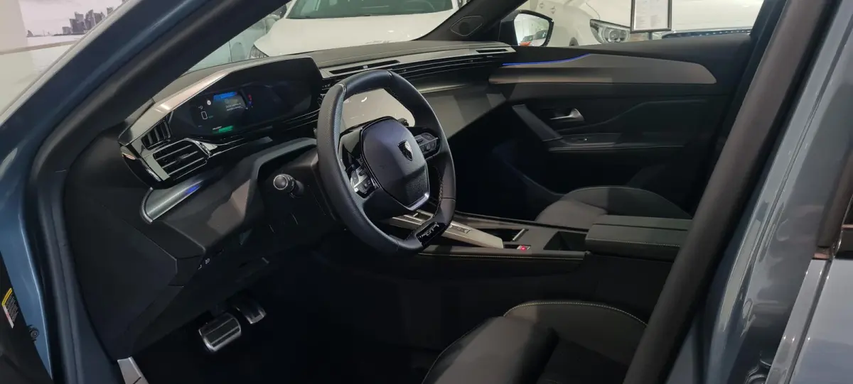 1.6 Plug-in Hybrid 195 GT | APPLE CARPLAY & ANDROID AUTO | 360 CAMERA | PANORAMA DAK |
