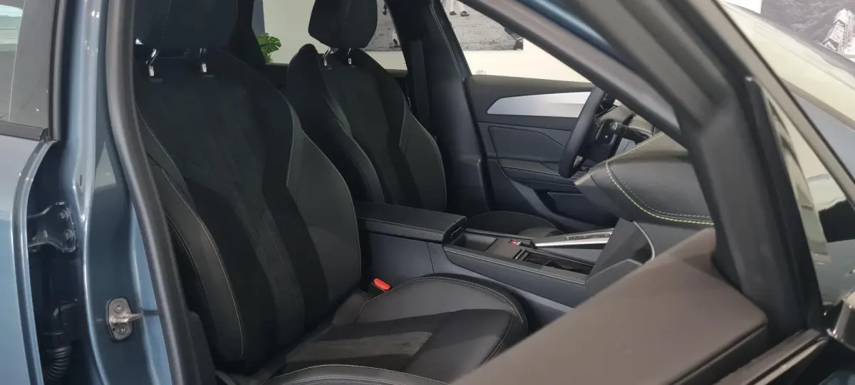 1.6 Plug-in Hybrid 195 GT | APPLE CARPLAY & ANDROID AUTO | 360 CAMERA | PANORAMA DAK |