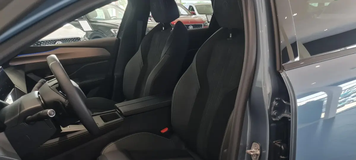1.6 Plug-in Hybrid 195 GT | APPLE CARPLAY & ANDROID AUTO | 360 CAMERA | PANORAMA DAK |