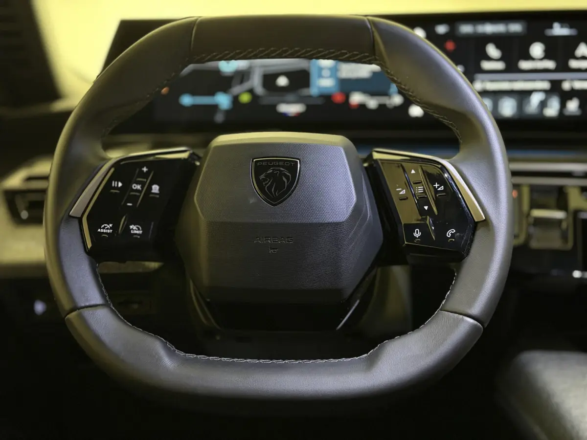 1.6 Plug-in Hybrid 195 Allure 7p | 360-Camera | Stoel- en Stuurverwarming | Dodehoekdetectie | Navigatie |