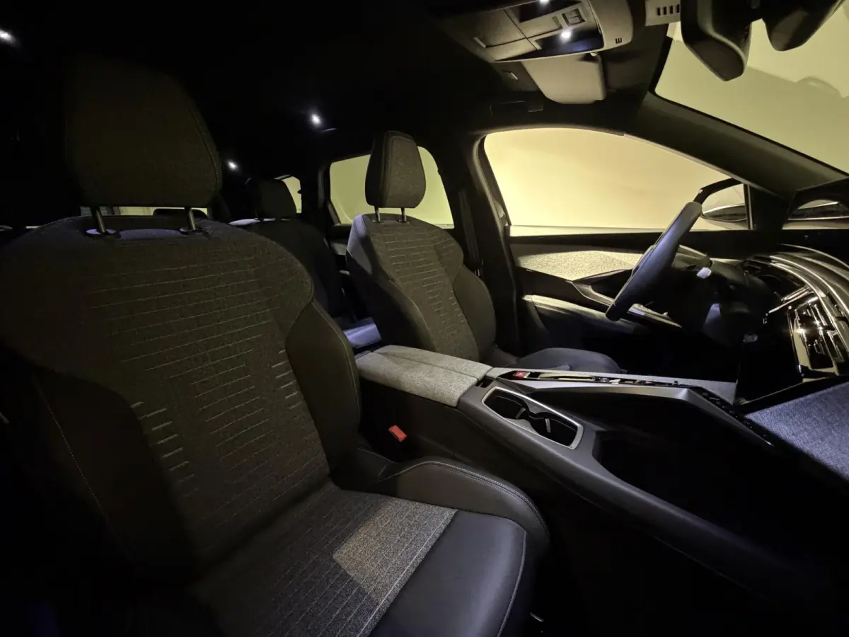 1.6 Plug-in Hybrid 195 Allure 7p | 360-Camera | Stoel- en Stuurverwarming | Dodehoekdetectie | Navigatie |