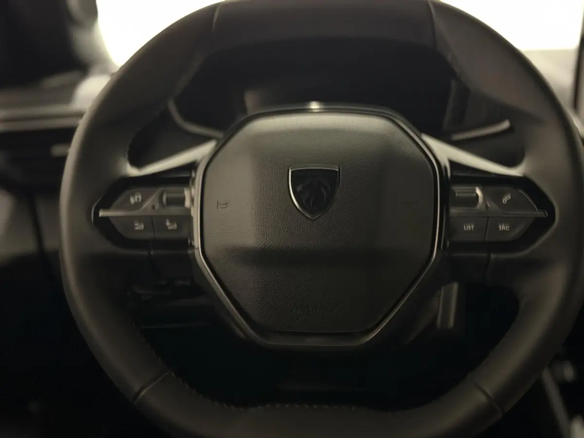 1.2 Hybrid 145 Allure | 360-Camera | Dodehoekdetectie | Navigatie | Digitale Cockpit |