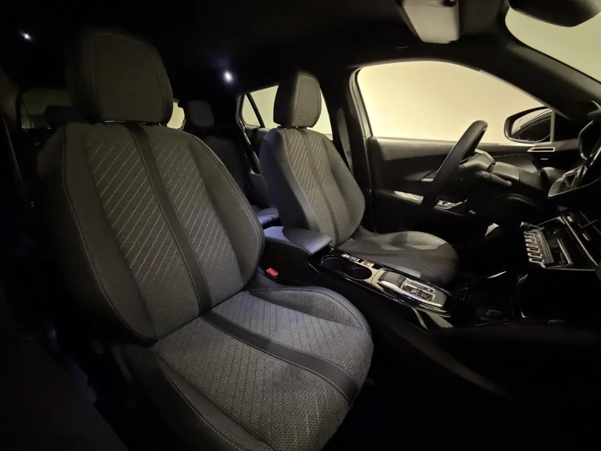 1.2 Hybrid 145 Allure | 360-Camera | Dodehoekdetectie | Navigatie | Digitale Cockpit |