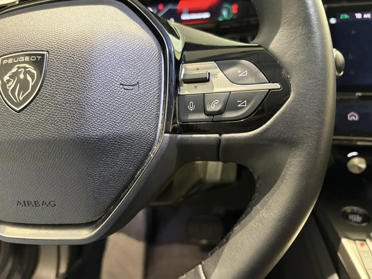 1.2 PureTech Allure Pack Business | Camera | Navigatie | Climate control